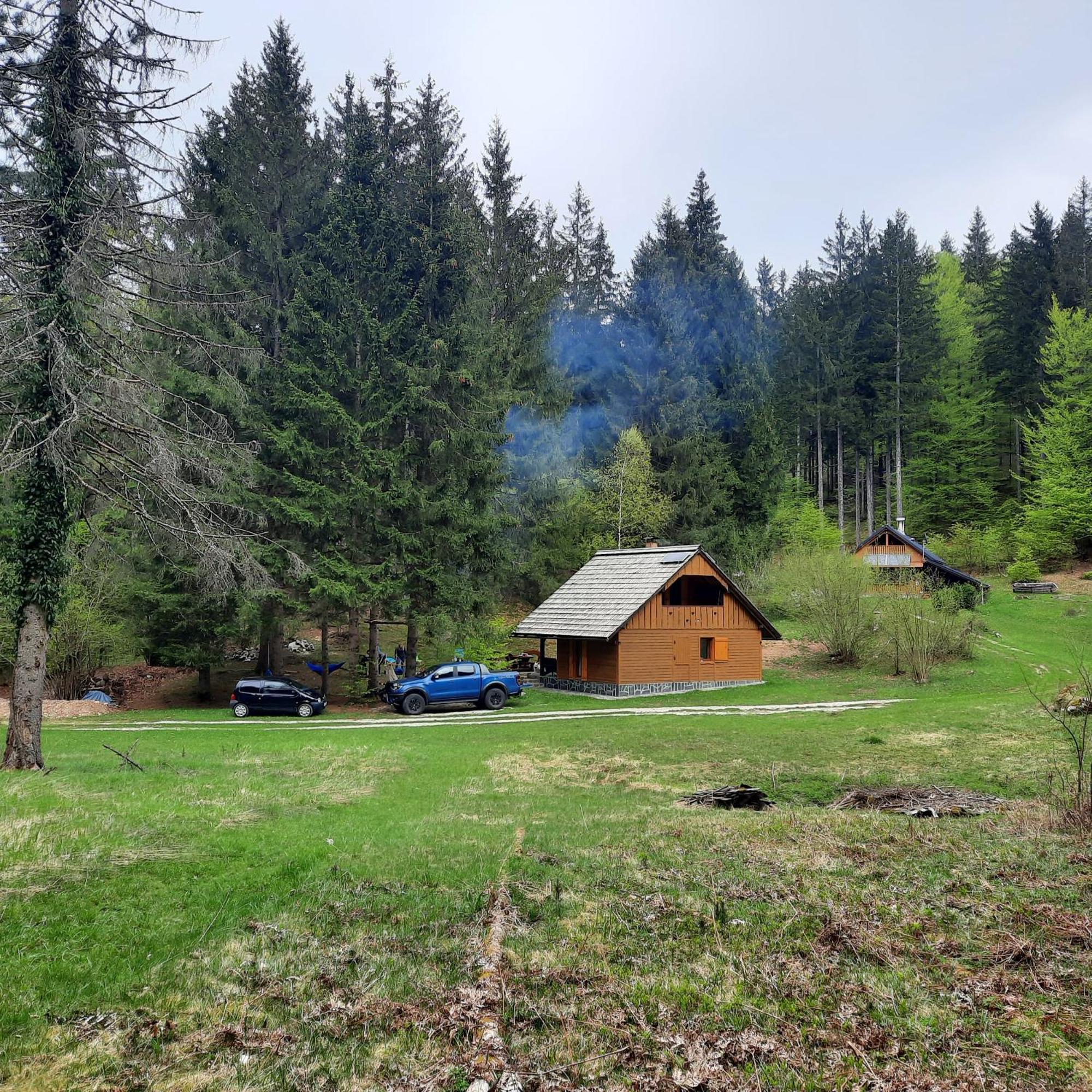 Koca V Gozdu, Forest House Near Bled Luaran gambar